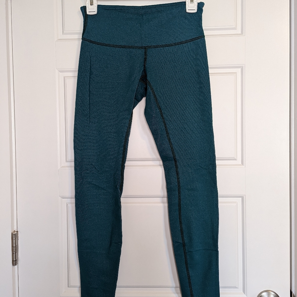Lululemon yoga pants